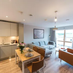 5 Star Luxury In The Centre Apartment Belfast